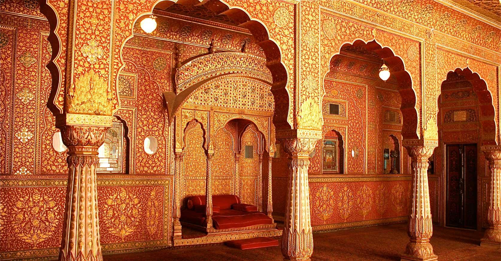 Jaipur Mandawa Tour with Delhi Drop