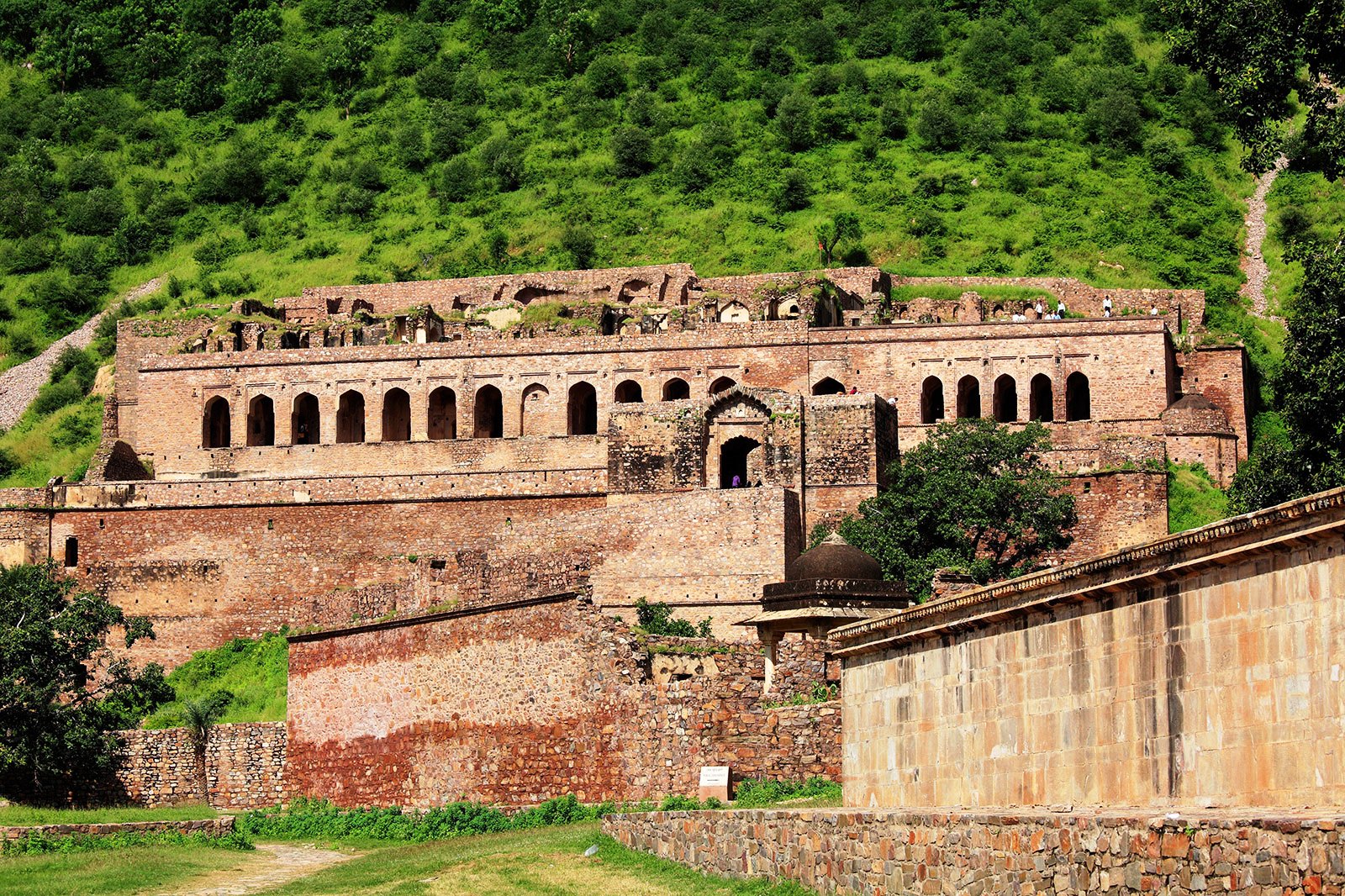 Golden Triangle Tour with Bhangarh Fort